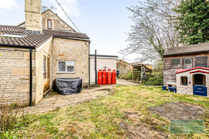 Photo 17- click for photo gallery